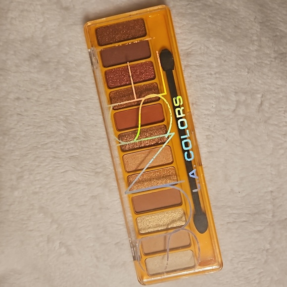 L.A. COLORS SUNSET EYESHADOW PALETTE - Picture 1 of 3